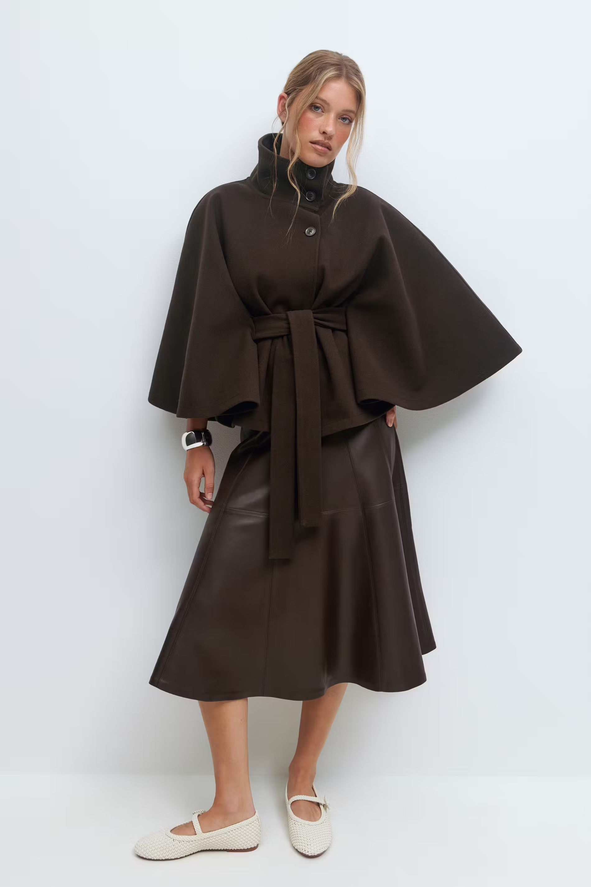 Lorenza – stylowy płaszcz w kolorze brązowym