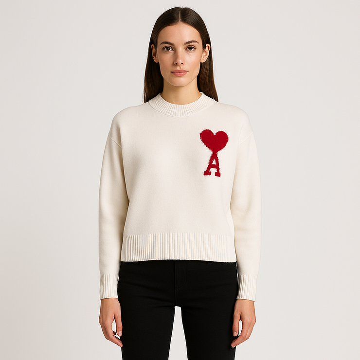 Sweter Amaria kremowy z czerwonym sercem